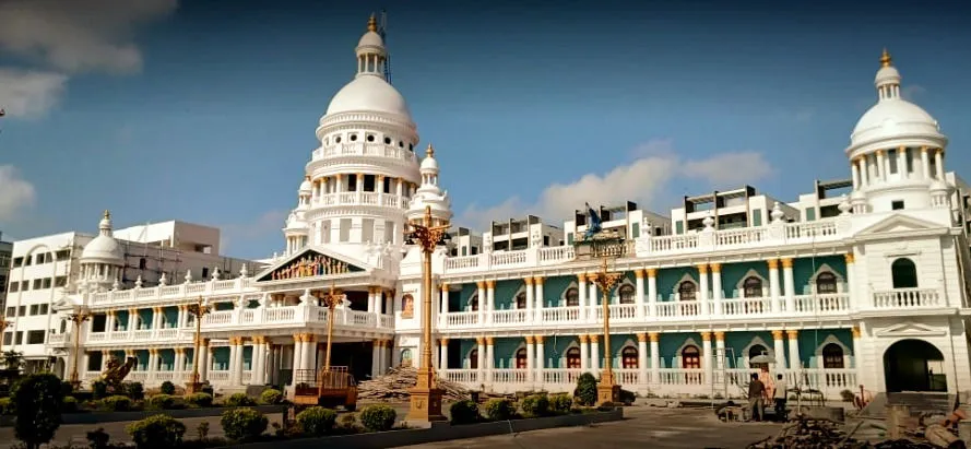 Gadiraju Palace Beach Road Vizag: Epic New Year Carnival Night 2026 for Families & Youth!